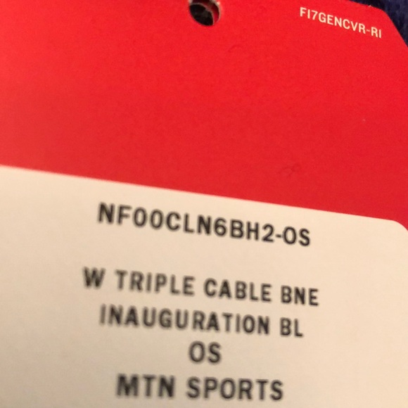 NWT -The North Face Pom Pom Beanie NWT - Picture 4 of 4